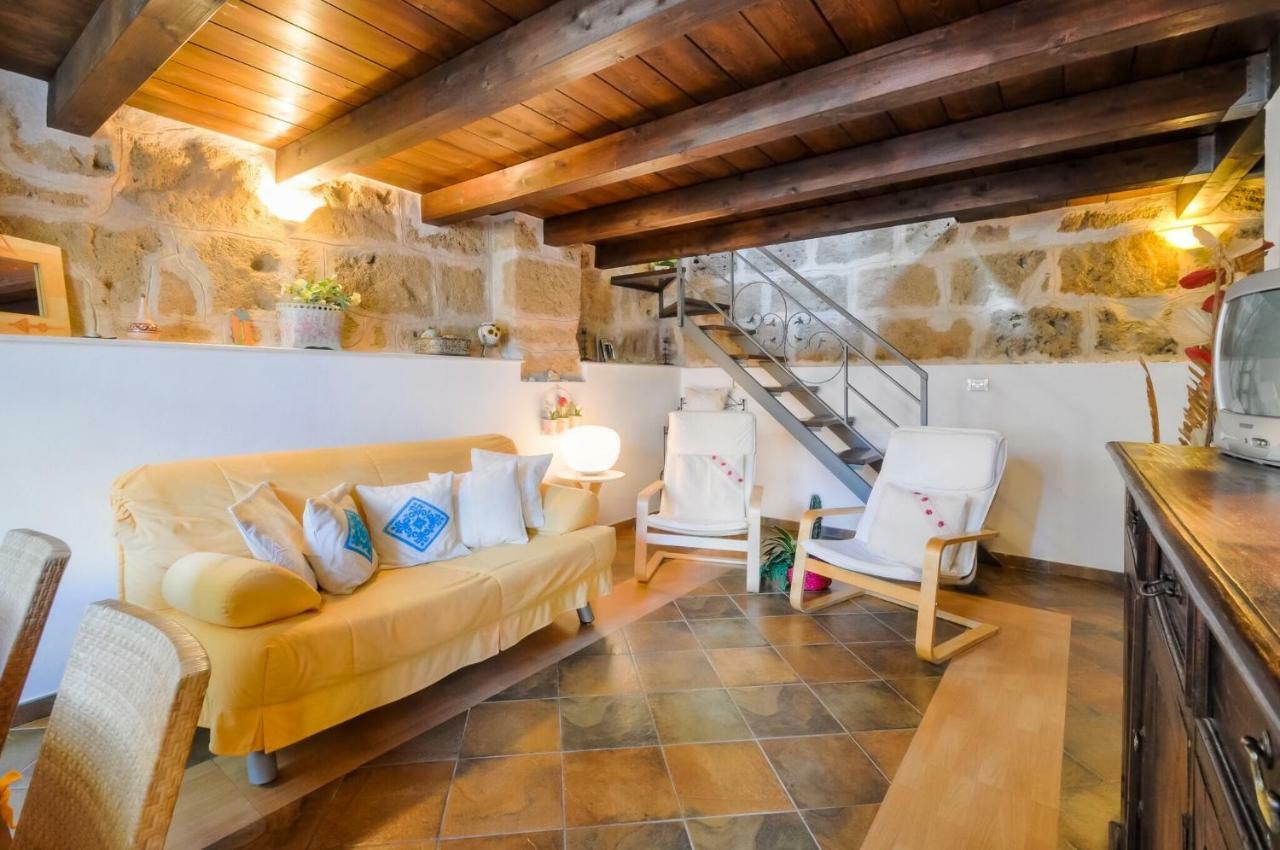 Alghero Old Town Apartment Steps To Sea And Scenic Ramparts Buitenkant foto